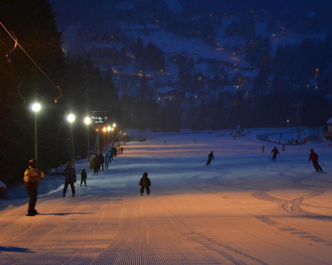 Harrachov Resident Apartments "Terrace & Chill" - High Speed Wifi, Smart Tv, Netflix, Disney Plus Eksteriør bilde