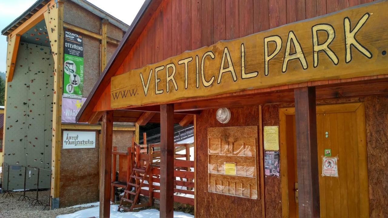 Harrachov Resident Apartments "Terrace & Chill" - High Speed Wifi, Smart Tv, Netflix, Disney Plus Eksteriør bilde