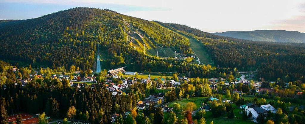 Harrachov Resident Apartments "Terrace & Chill" - High Speed Wifi, Smart Tv, Netflix, Disney Plus Eksteriør bilde