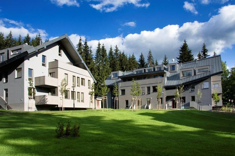 Harrachov Resident Apartments "Terrace & Chill" - High Speed Wifi, Smart Tv, Netflix, Disney Plus Eksteriør bilde